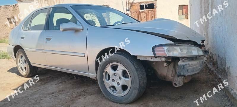 Nissan Altima 2000 - 25 000 TMT - Кёнеургенч - img 3