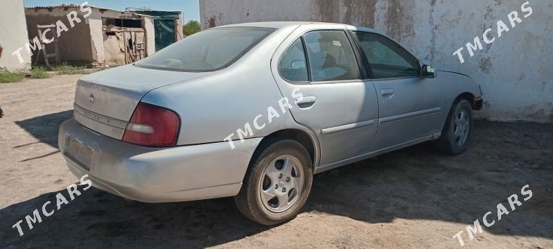 Nissan Altima 2000 - 25 000 TMT - Кёнеургенч - img 2