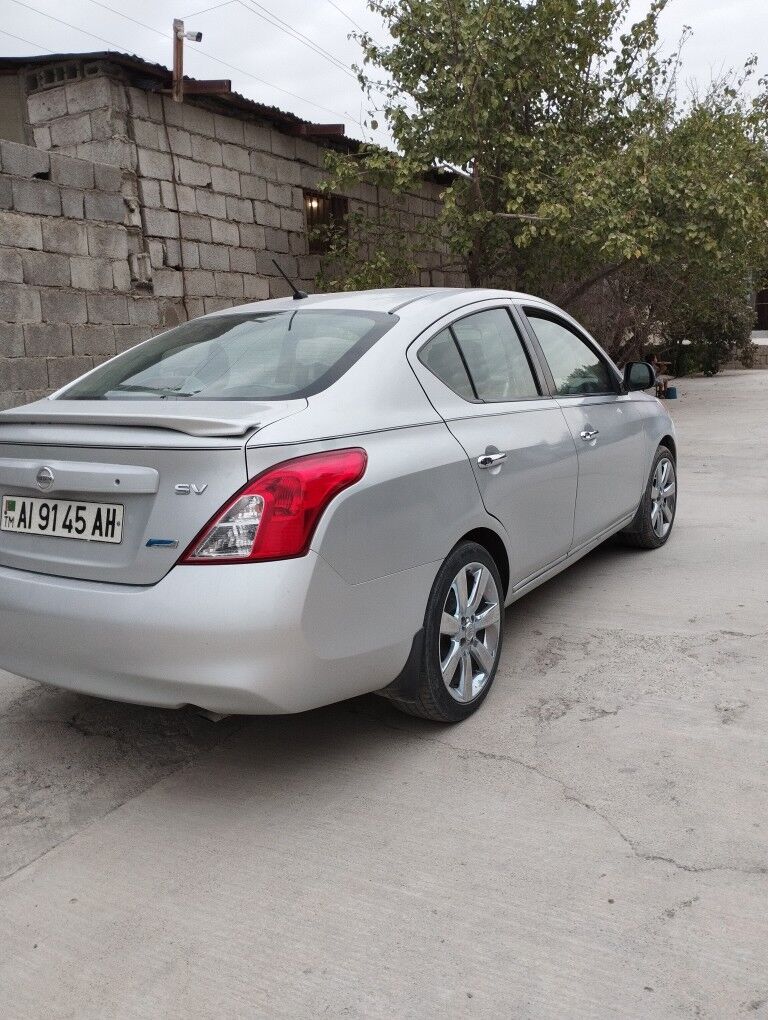 Nissan Versa 2012 - 115 000 TMT - Анев - img 5