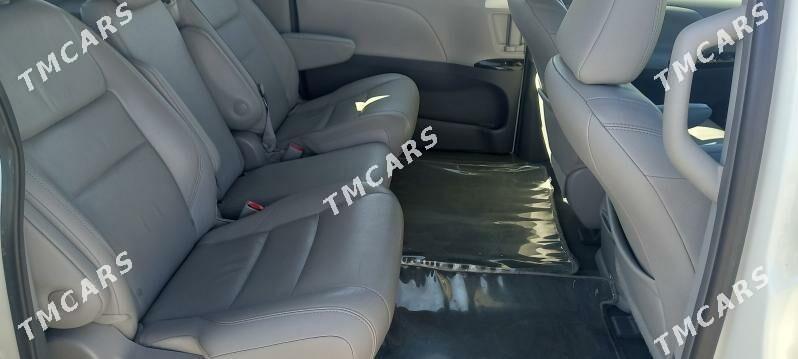 Toyota Sienna 2019 - 420 000 TMT - Ашхабад - img 2