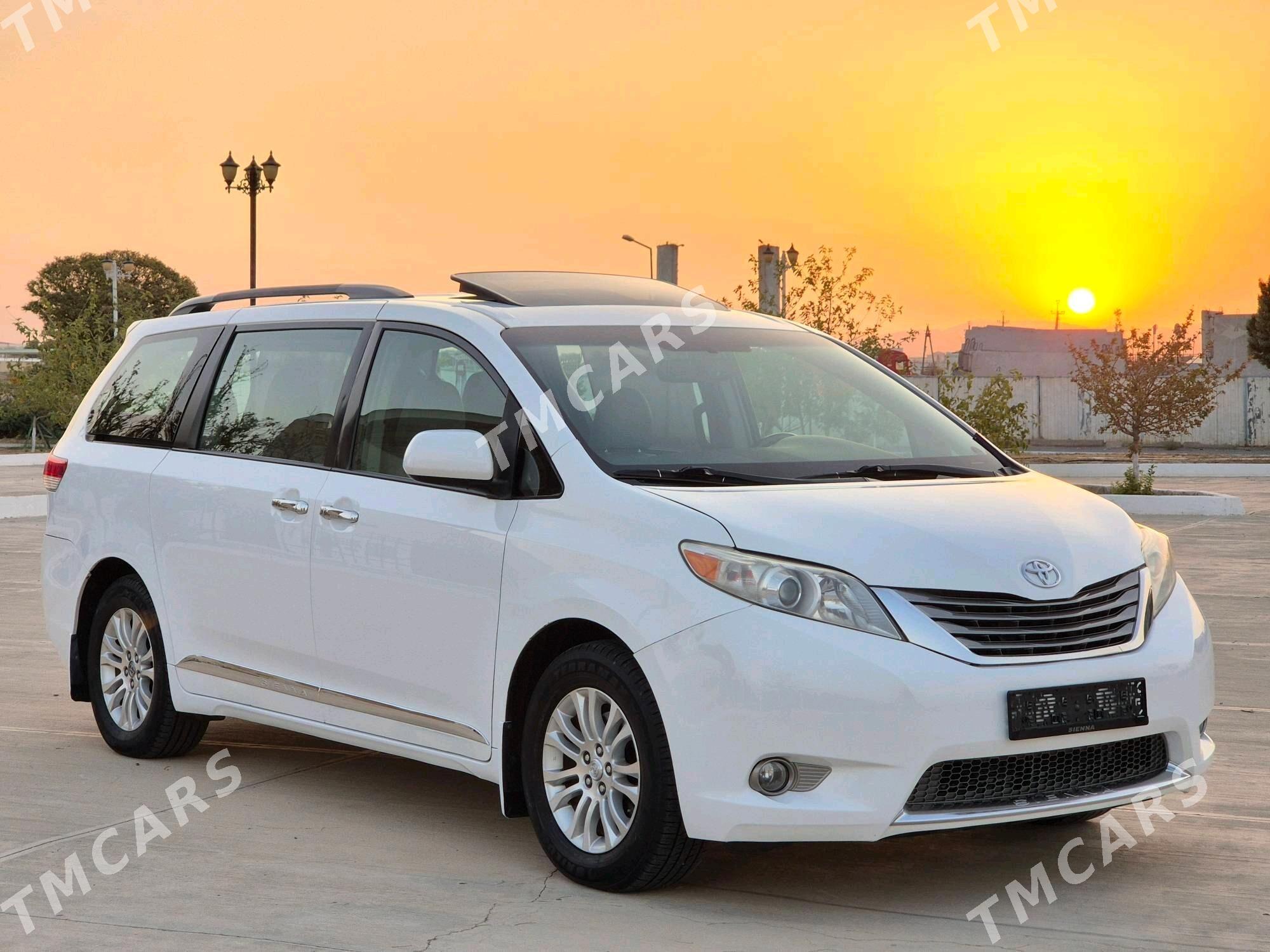 Toyota Sienna 2011 - 317 000 TMT - Гызыларбат - img 4