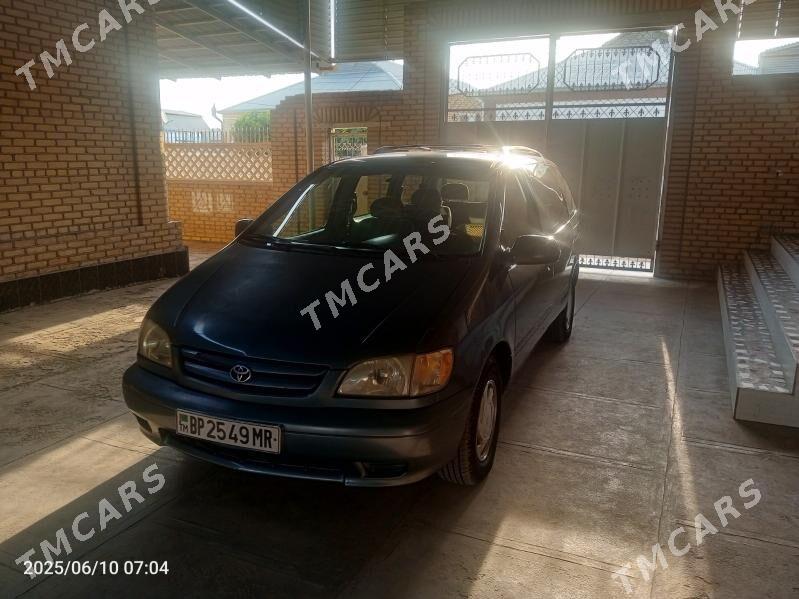 Toyota Sienna 2001 - 180 000 TMT - Мары - img 2