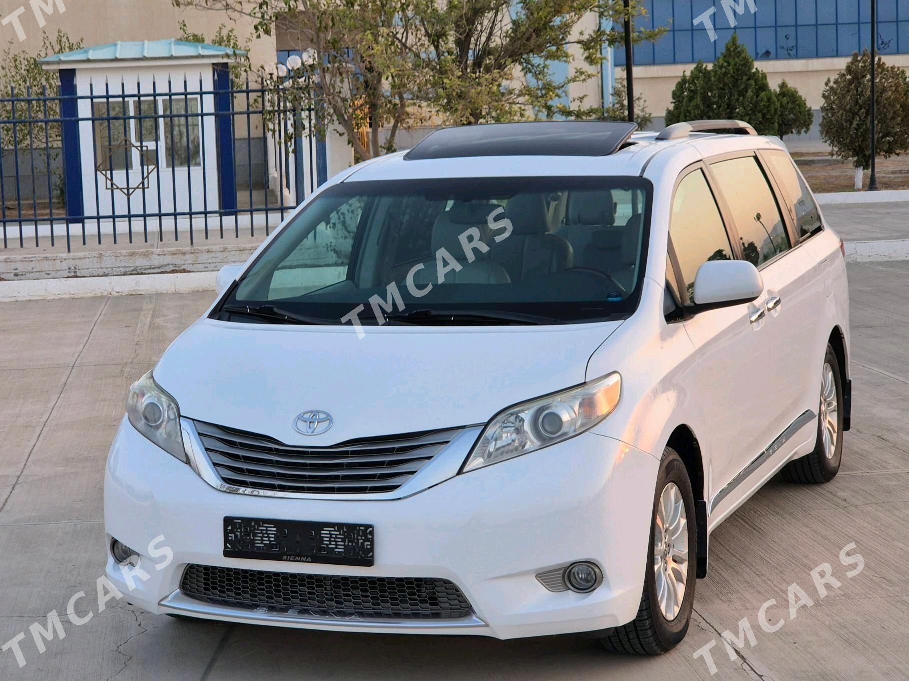 Toyota Sienna 2011 - 317 000 TMT - Гызыларбат - img 7