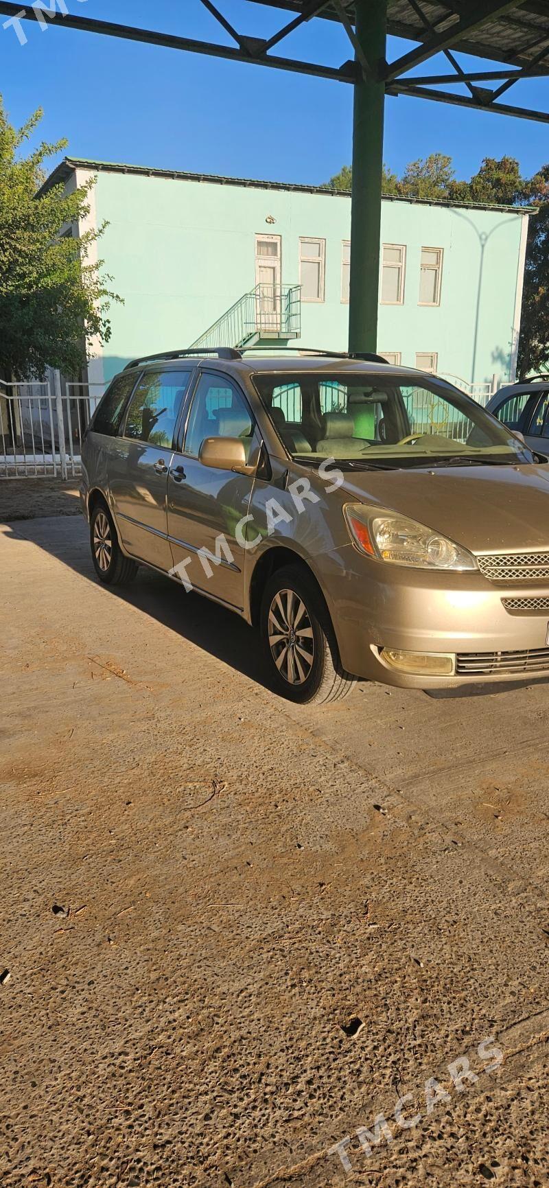 Toyota Sienna 2005 - 195 000 TMT - Türkmenabat - img 4