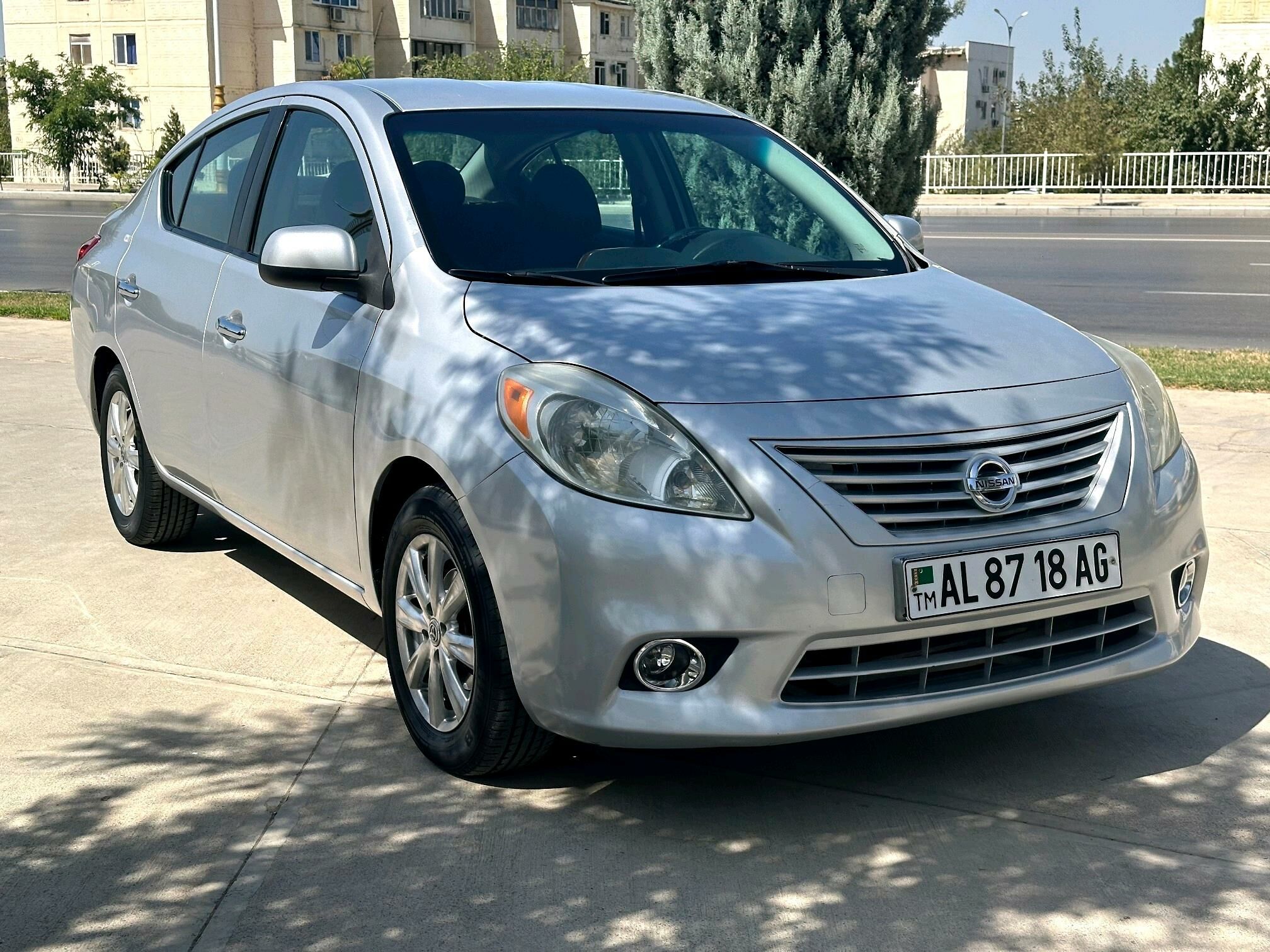 Nissan Versa 2012 - 103 000 TMT - Ашхабад - img 5