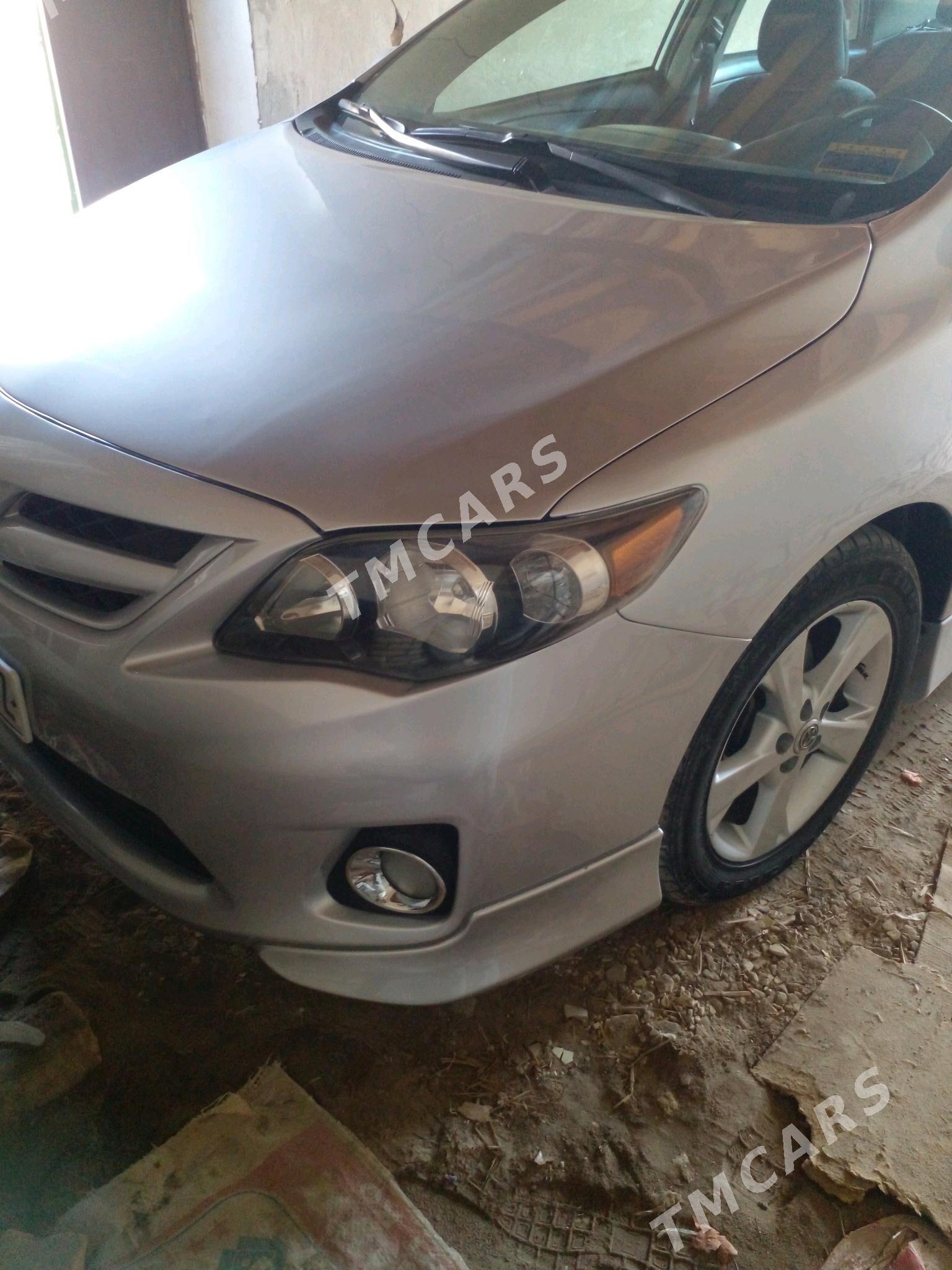 Toyota Corolla 2011 - 170 000 TMT - Дашогуз - img 4