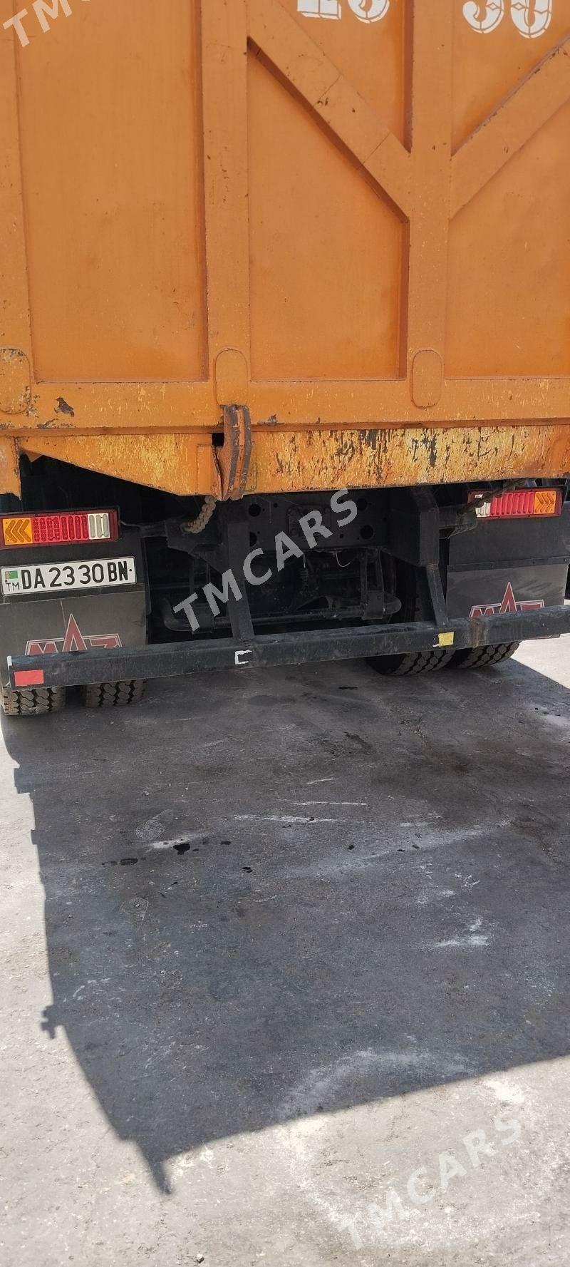 Howo Sinotruk 2010 - 400 000 TMT - Балканабат - img 2