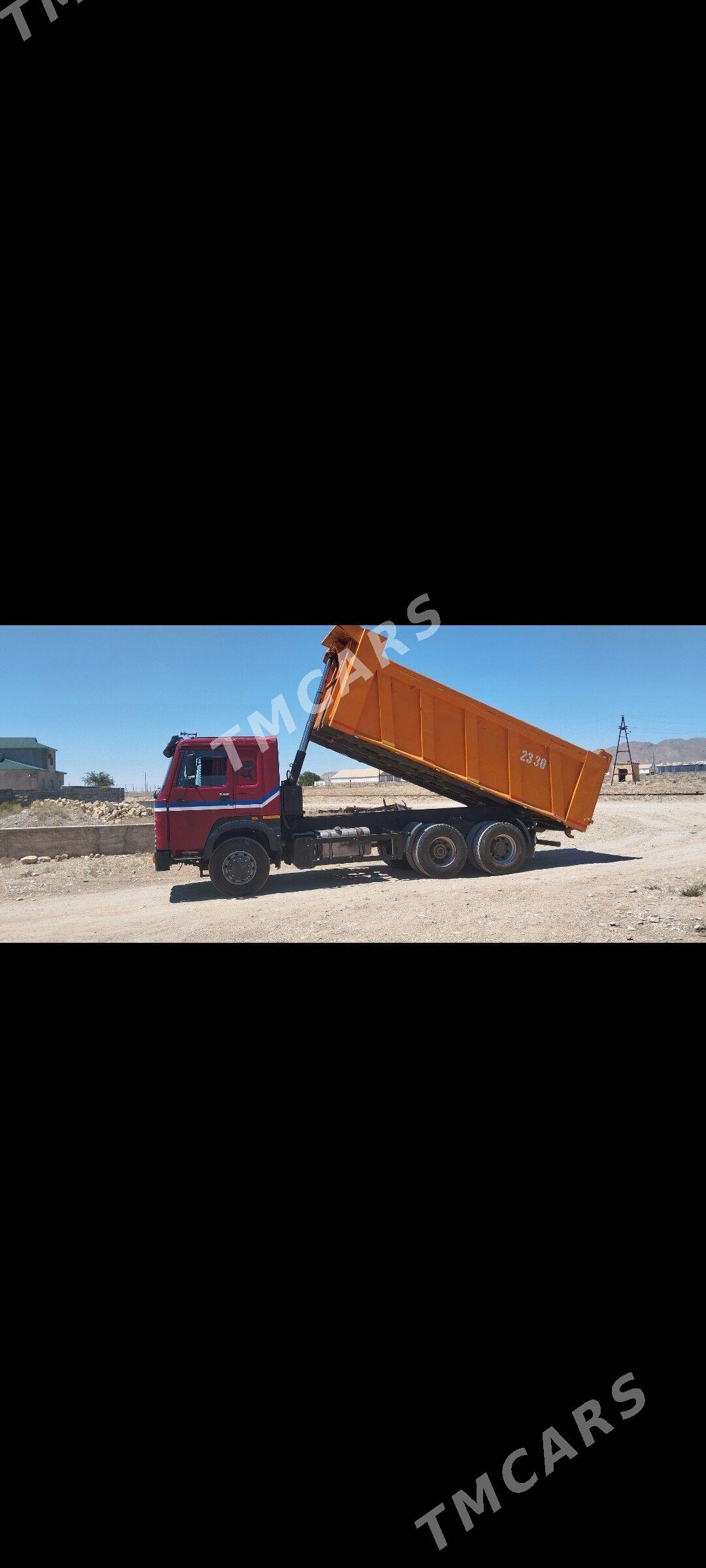 Howo Sinotruk 2010 - 400 000 TMT - Балканабат - img 5
