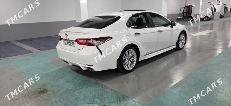 Toyota Camry 2018 - 325 000 TMT - Ашхабад - img 4