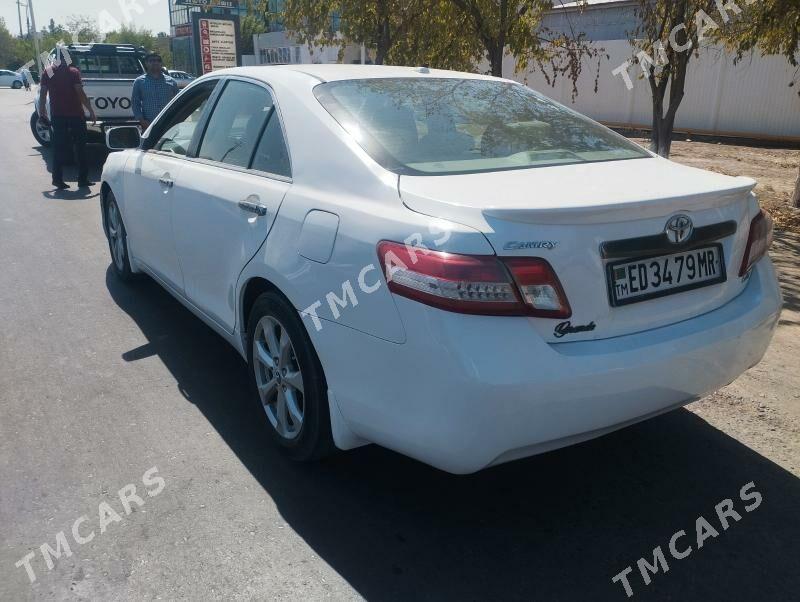 Toyota Camry 2010 - 160 000 TMT - Мары - img 3