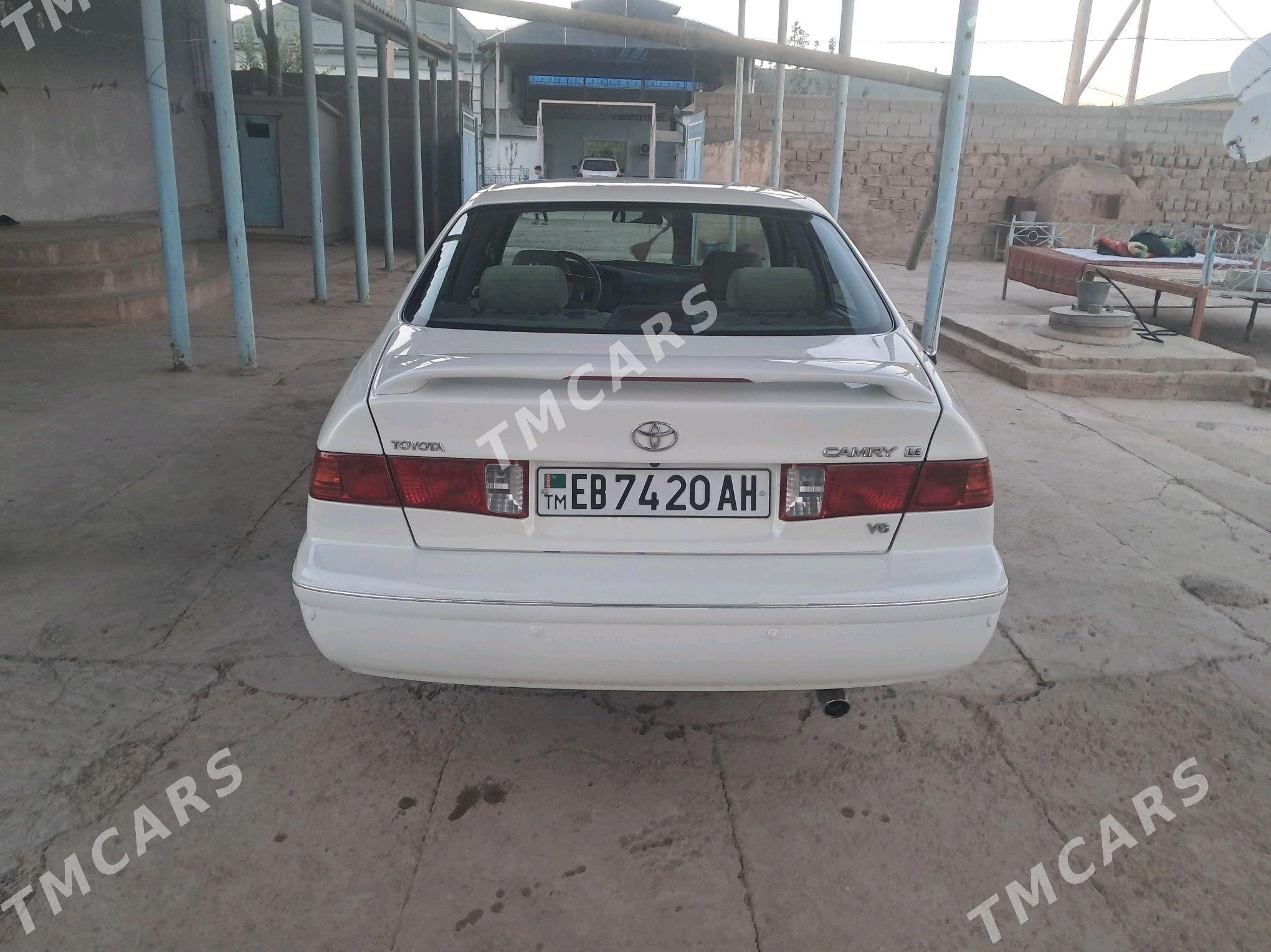 Toyota Camry 2000 - 145 000 TMT - Теджен - img 6