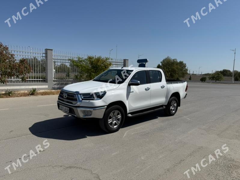 Toyota Hilux 2024 - 619 000 TMT - Ашхабад - img 4