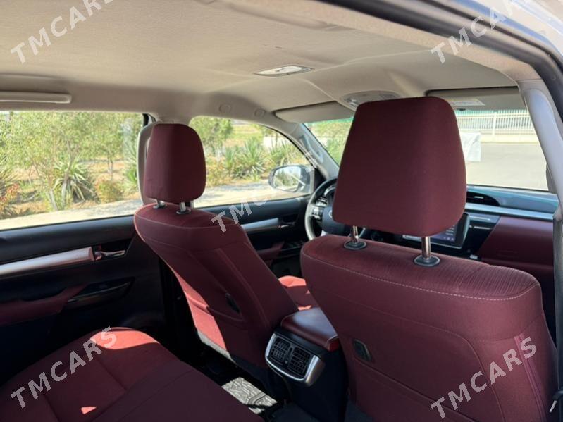 Toyota Hilux 2024 - 619 000 TMT - Ашхабад - img 10