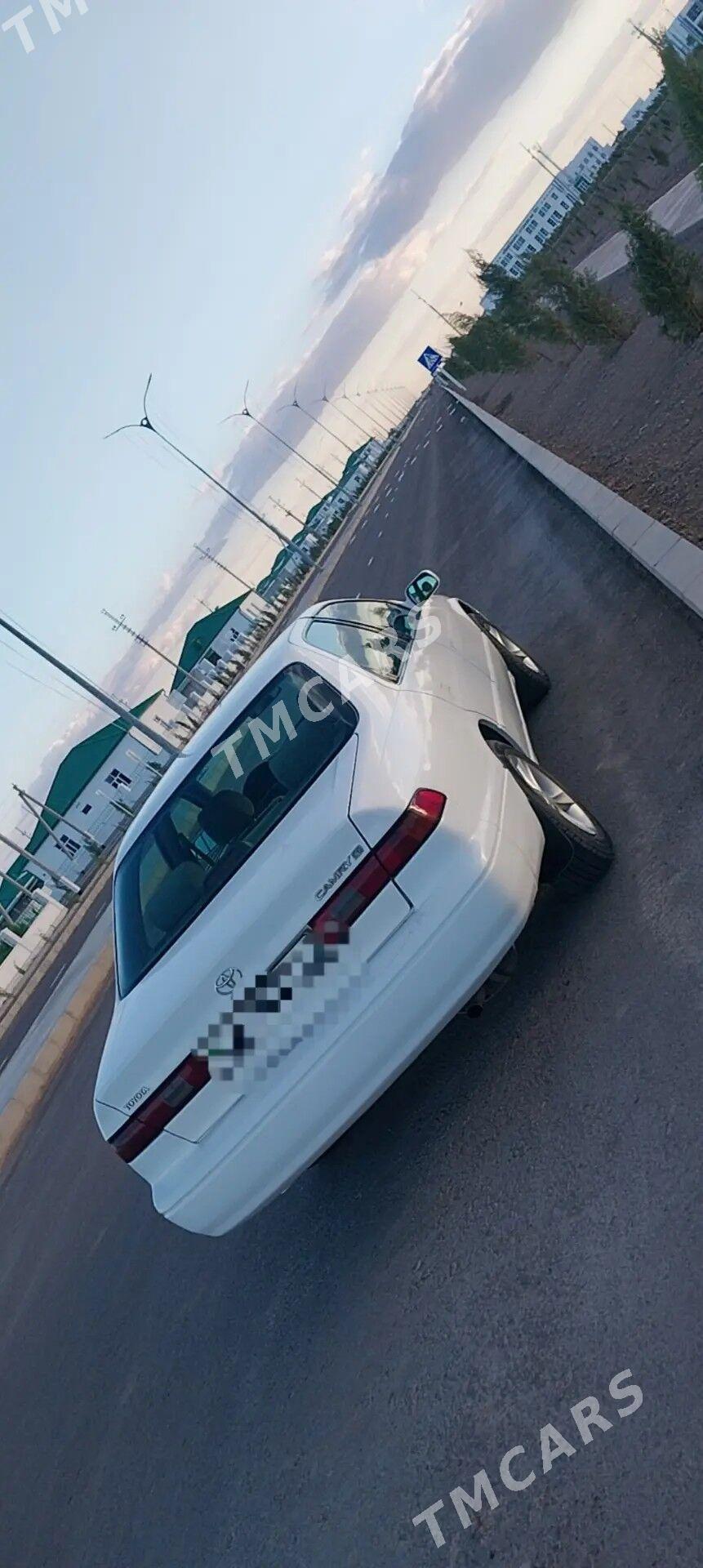 Toyota Camry 1999 - 140 000 TMT - Кёнеургенч - img 2