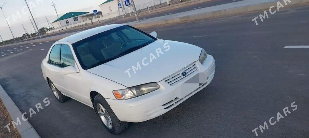 Toyota Camry 1999 - 140 000 TMT - Кёнеургенч - img 3