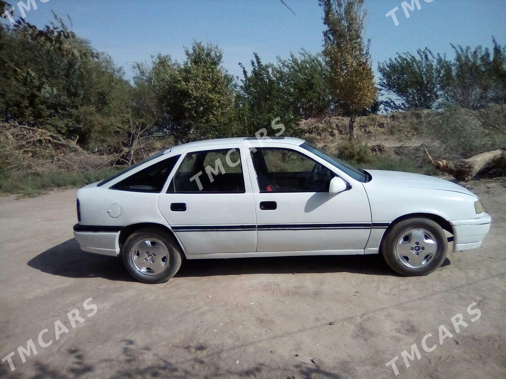 Opel Vectra 1990 - 25 000 TMT - Görogly (Tagta) - img 5