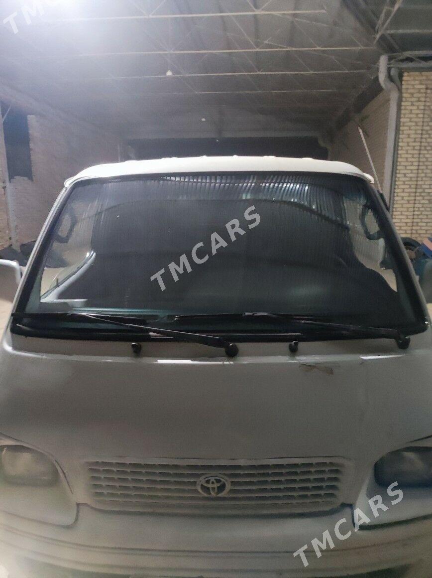 Toyota Hiace 2003 - 92 000 TMT - Мары - img 3