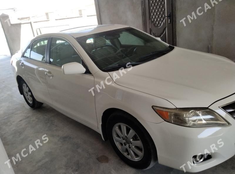 Toyota Camry 2011 - 205 000 TMT - Тагтабазар - img 2