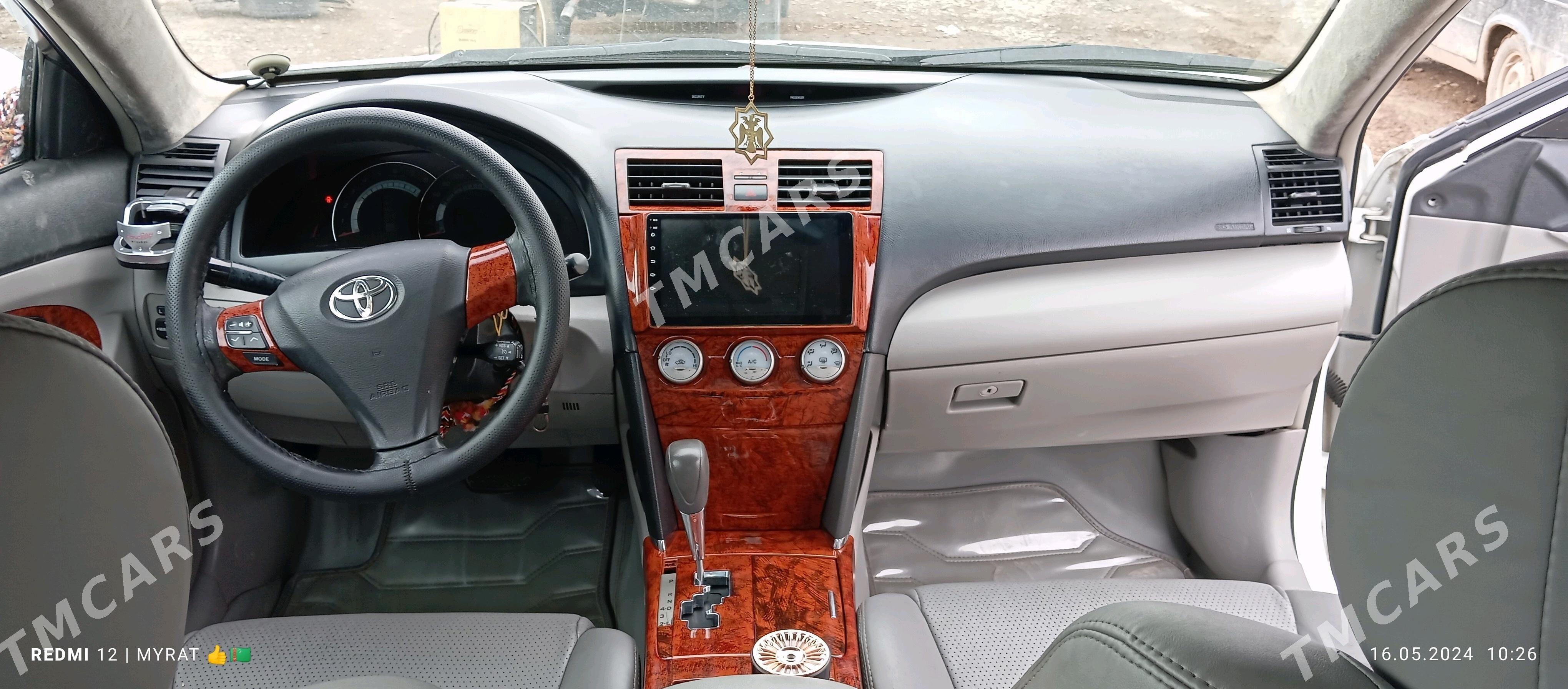 Toyota Camry 2010 - 190 000 TMT - Теджен - img 6