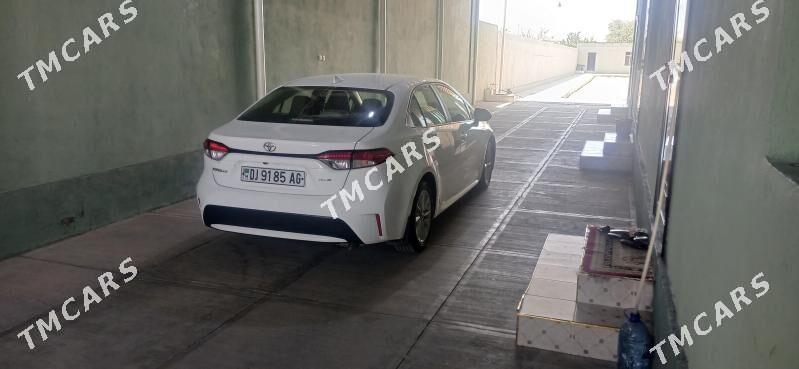 Toyota Corolla 2021 - 230 000 TMT - Бузмеин - img 3