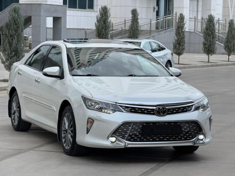 Toyota Camry 2017 - 560 000 TMT - Bedew - img 4