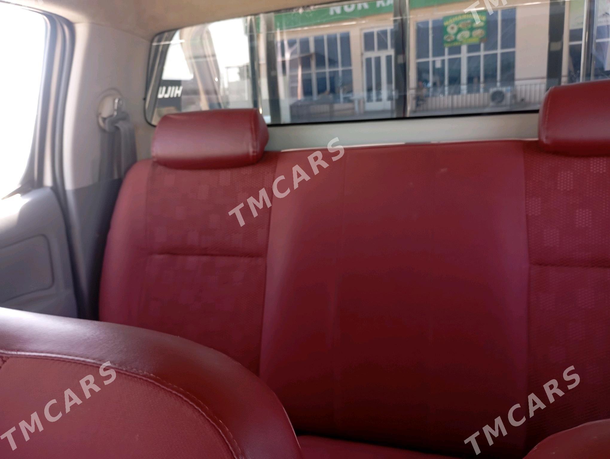 Toyota Hilux 2007 - 220 000 TMT - Керки - img 3