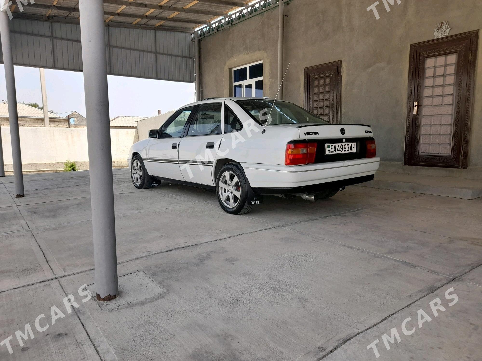 Opel Vectra 1991 - 45 000 TMT - Bäherden - img 3