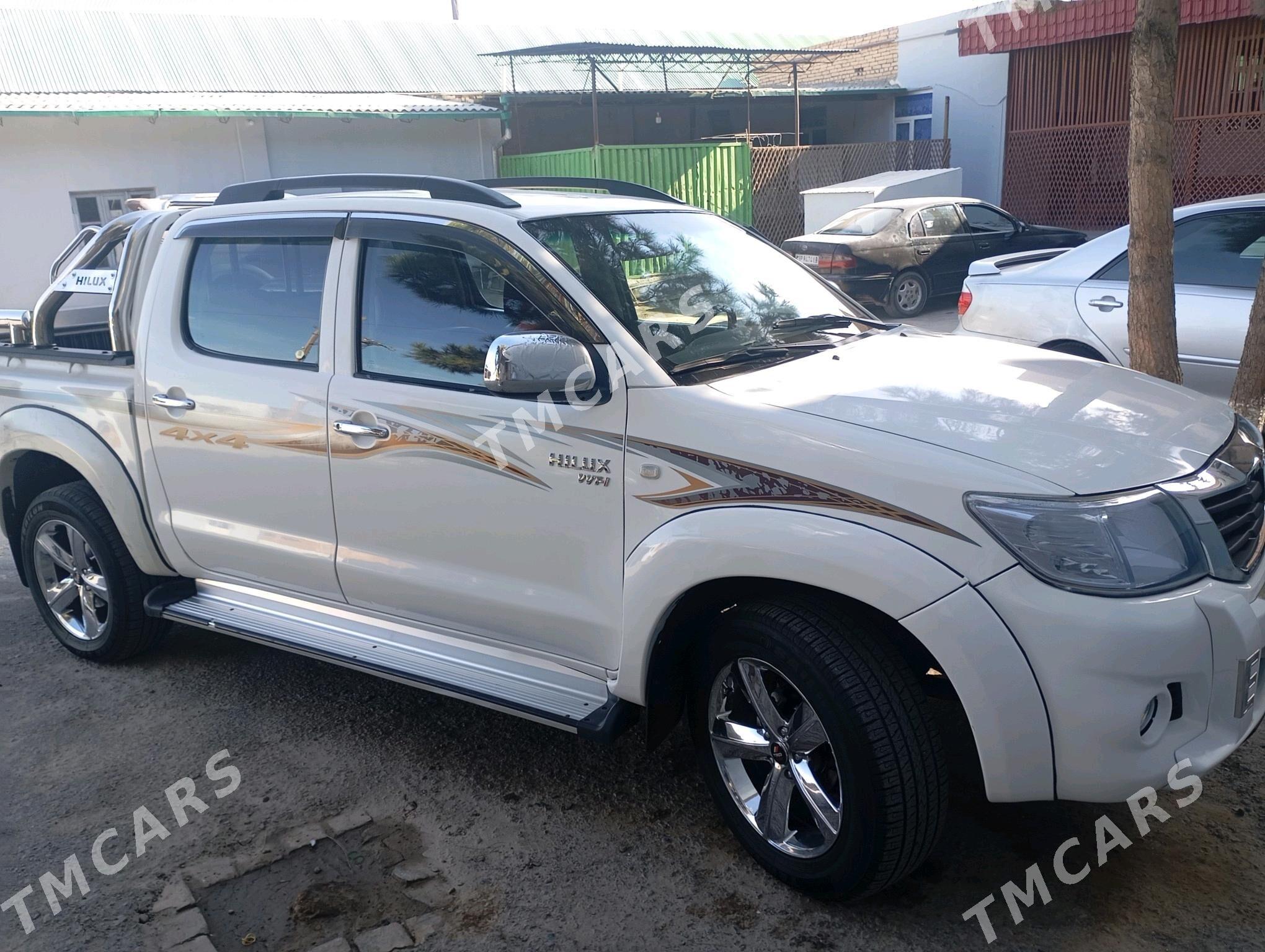 Toyota Hilux 2007 - 220 000 TMT - Керки - img 5