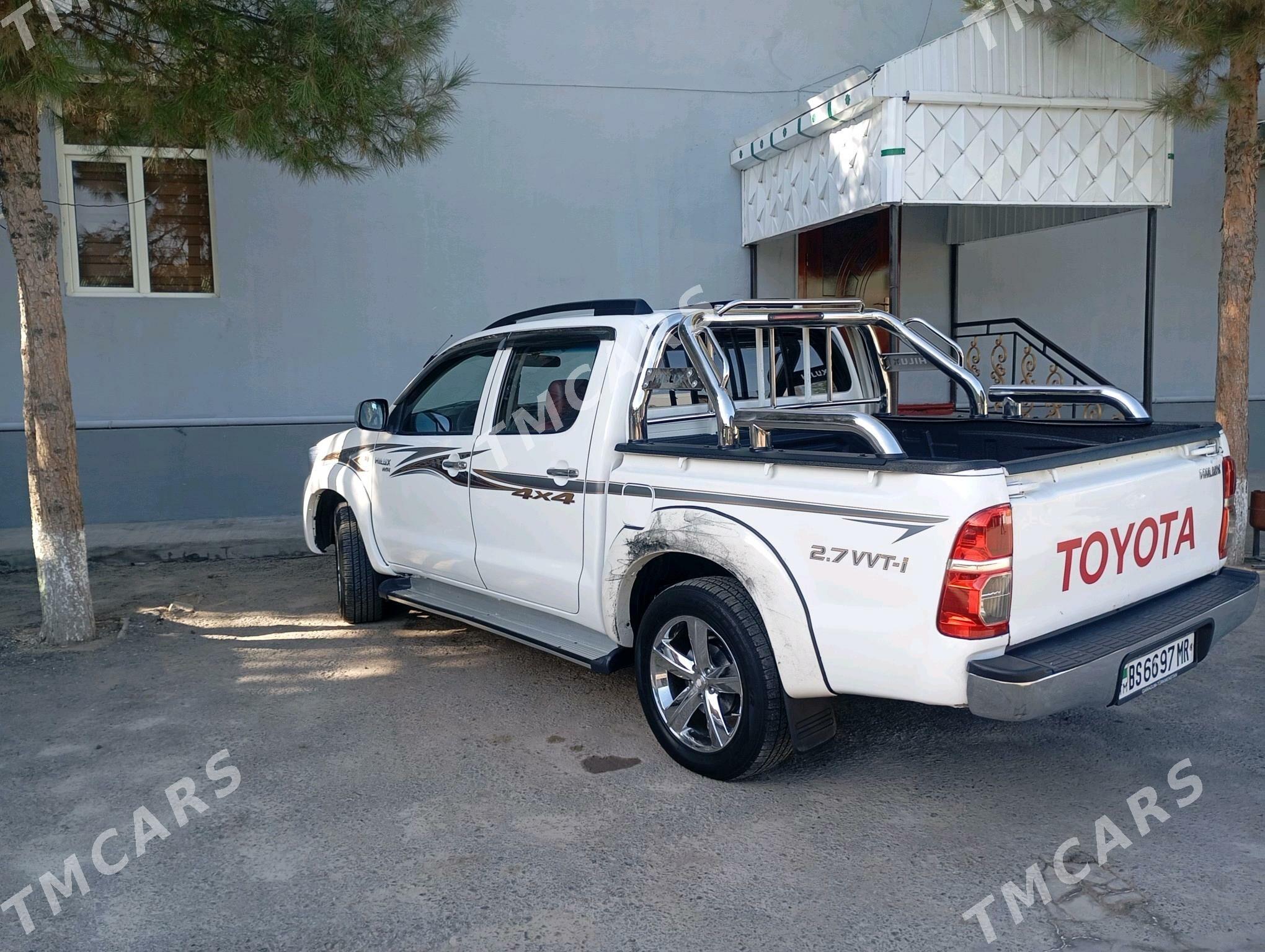 Toyota Hilux 2007 - 220 000 TMT - Керки - img 8
