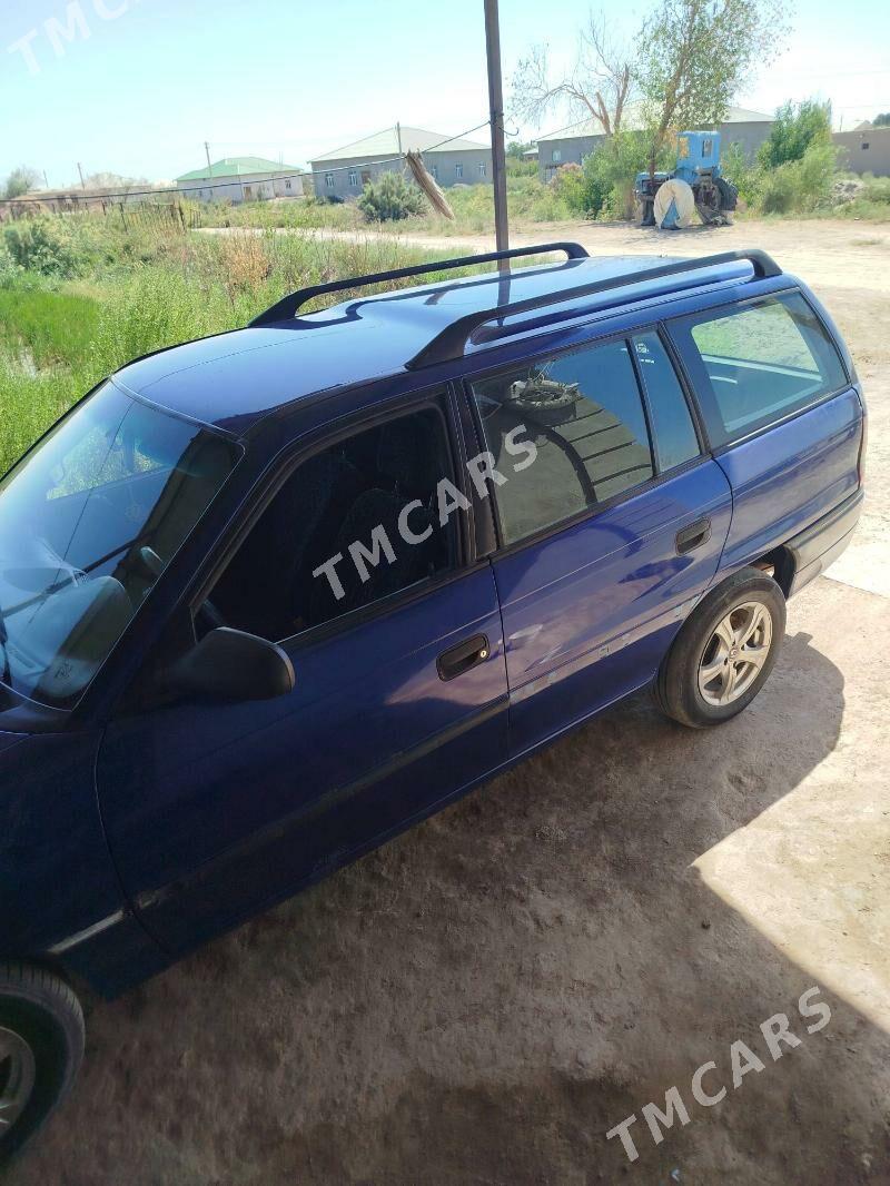 Opel Astra 1996 - 45 000 TMT - Daşoguz - img 4