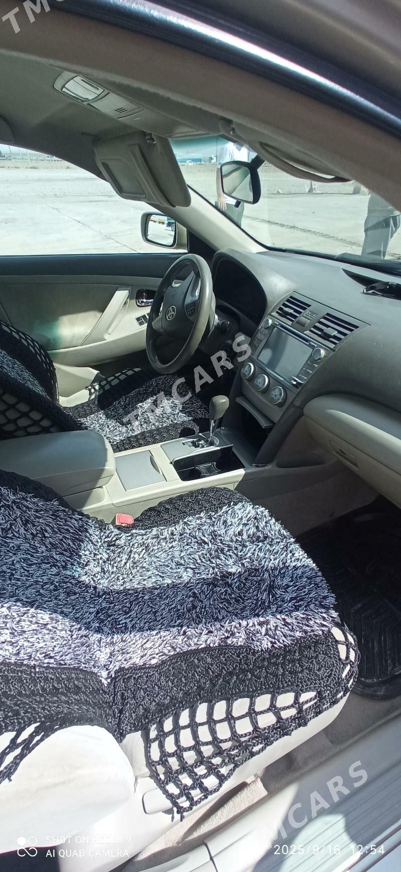 Toyota Camry 2010 - 180 000 TMT - Бахарден - img 6