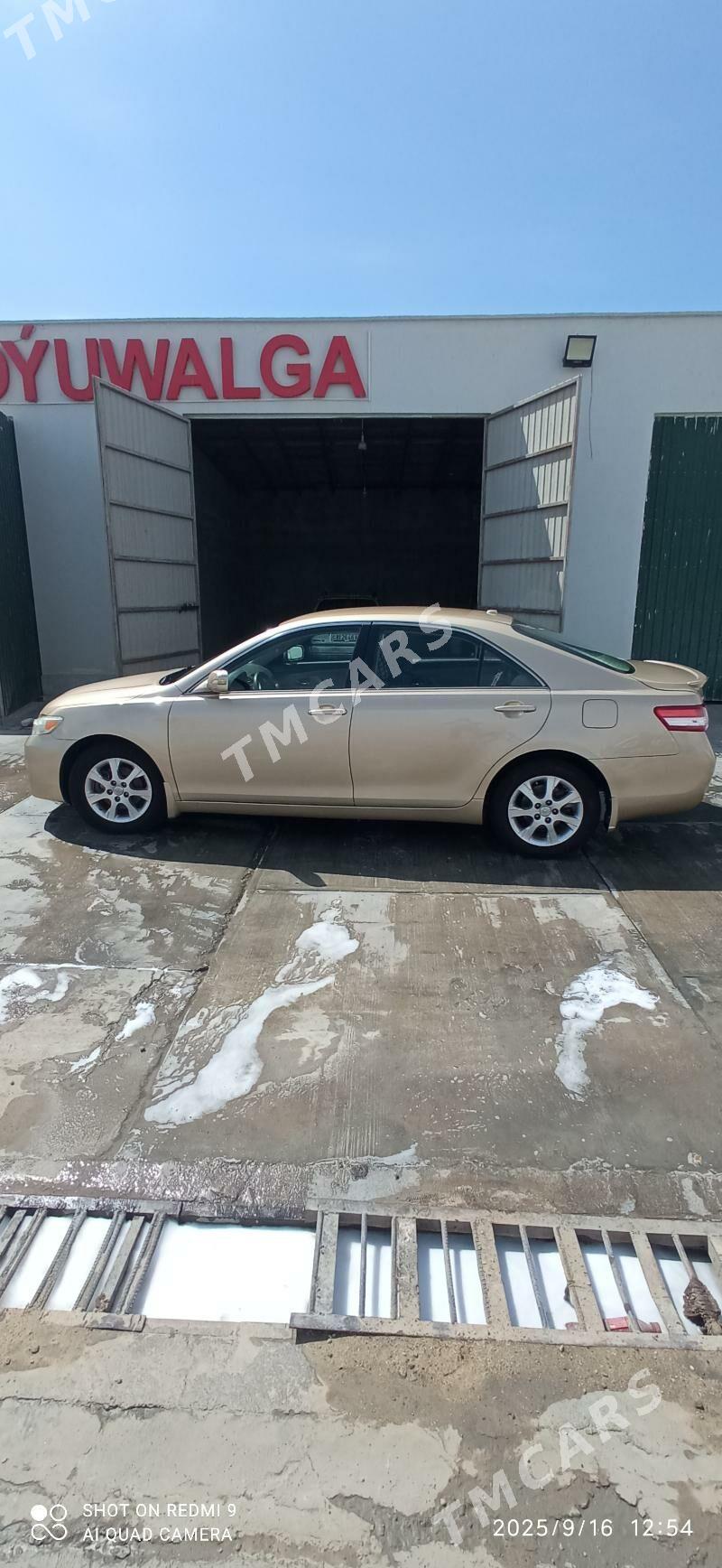 Toyota Camry 2010 - 180 000 TMT - Бахарден - img 4