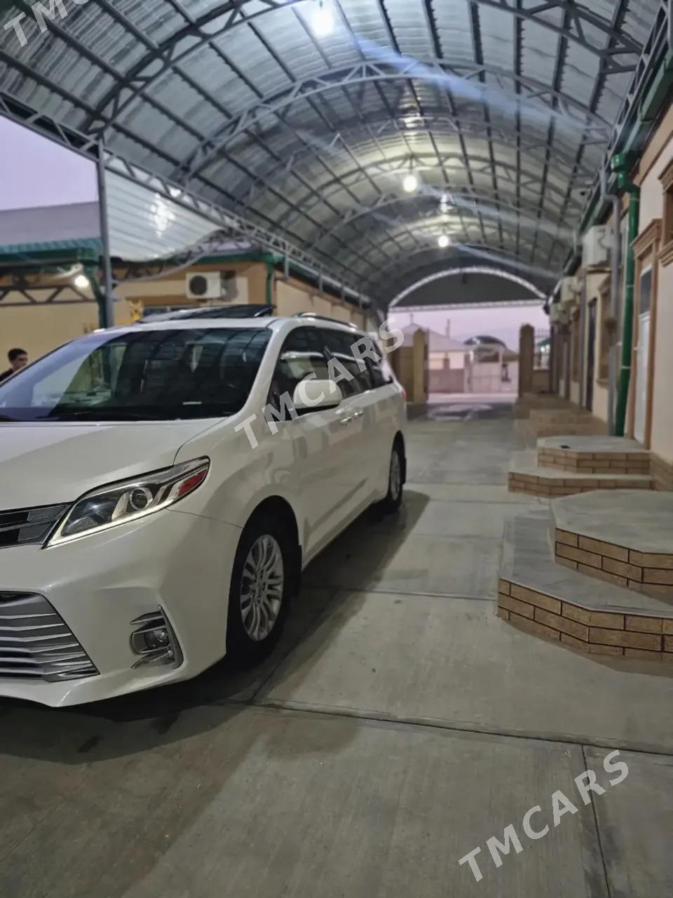 Toyota Sienna 2016 - 420 000 TMT - Gökdepe - img 5