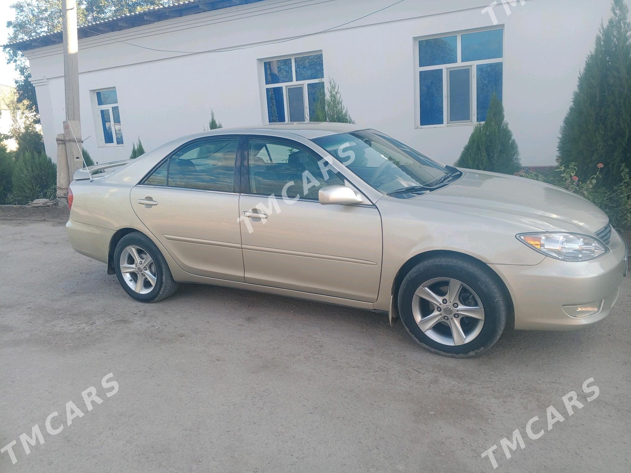 Toyota Camry 2004 - 165 000 TMT - Şabat etr. - img 2