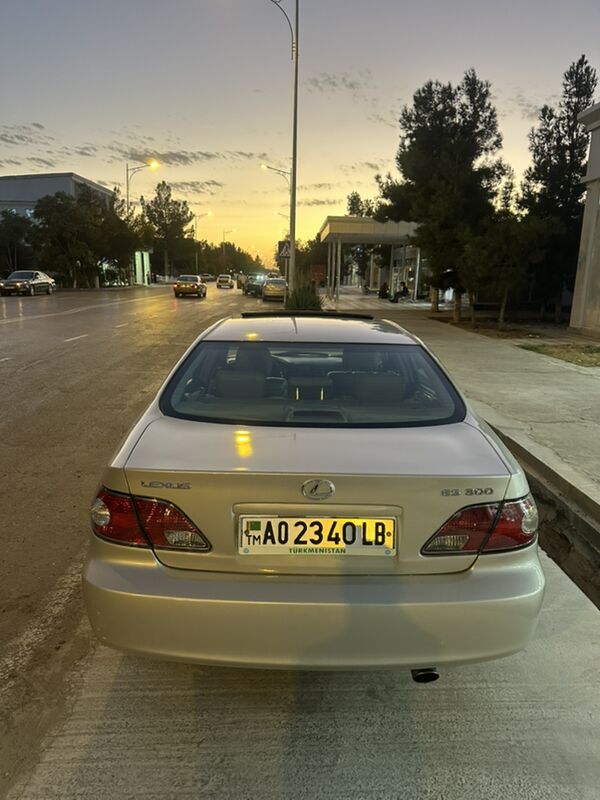 Lexus ES 300 2002 - 169 000 TMT - Türkmenabat - img 3