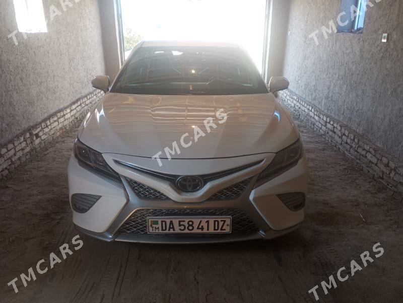 Toyota Camry 2018 - 300 000 TMT - Görogly (Tagta) - img 8