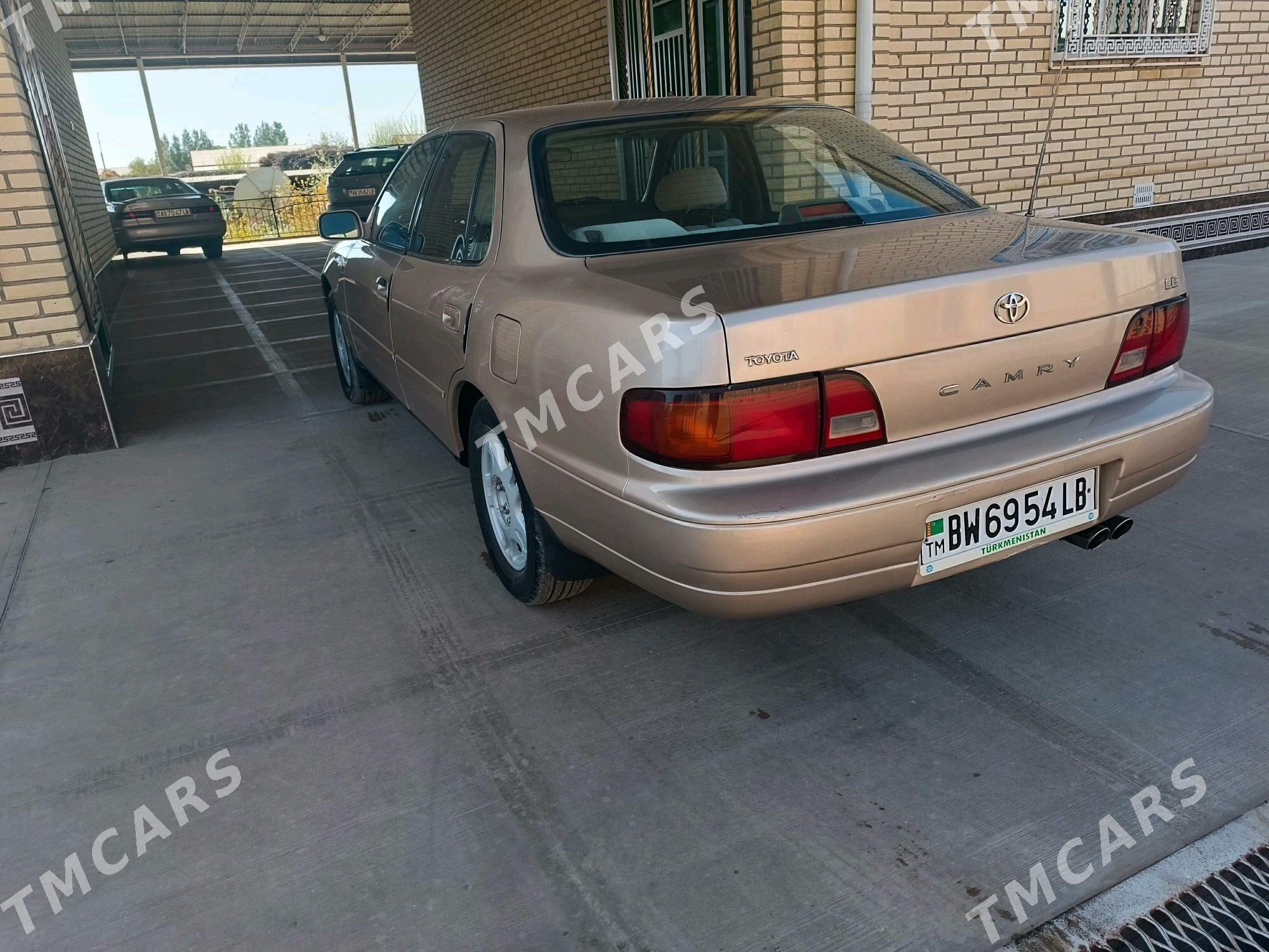 Toyota Camry 1996 - 104 000 TMT - Saýat - img 5