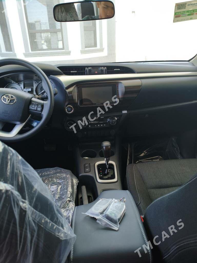 Toyota Hilux 2025 - 670 000 TMT - Gökje - img 3