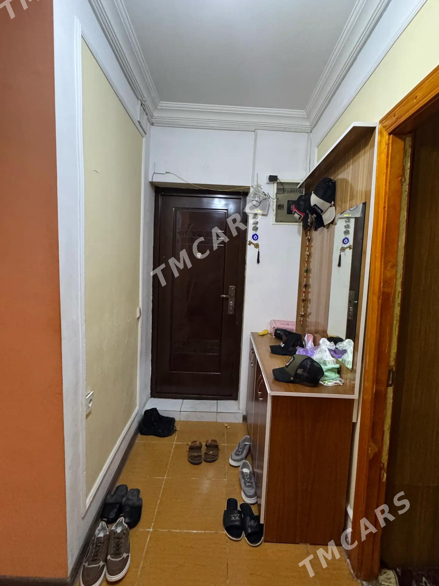 Ipoteka 11 mkr 4/2 3 komnat - 11 мкр - img 2