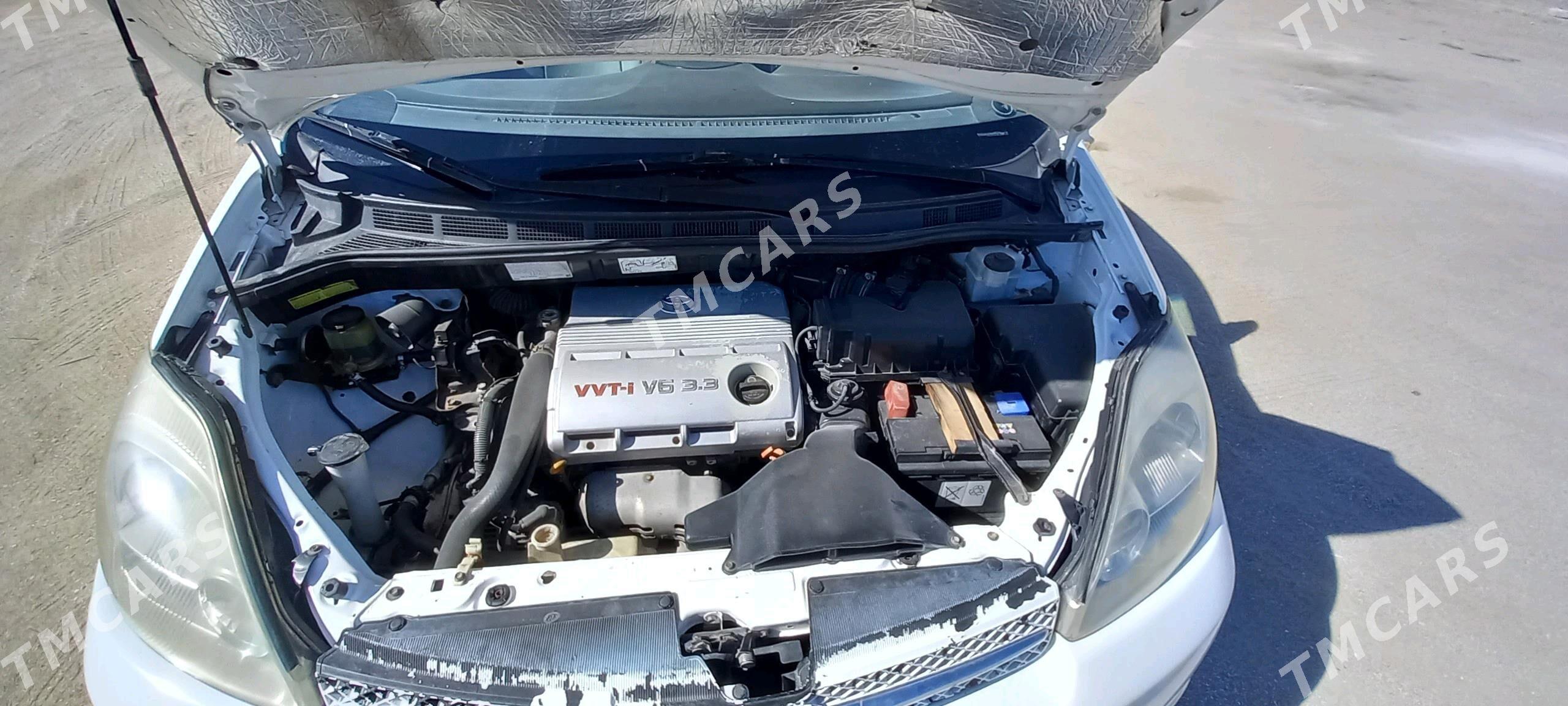 Toyota Sienna 2004 - 210 000 TMT - Карабогаз - img 2