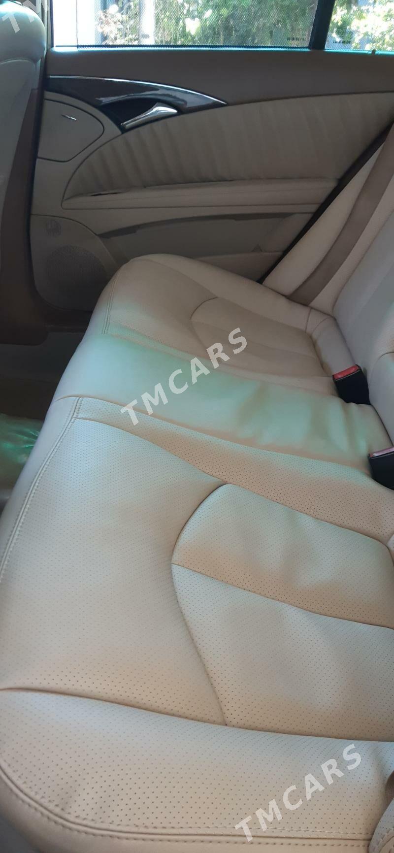 Mercedes-Benz E350 2009 - 200 000 TMT - Гурбансолтан Едже - img 6