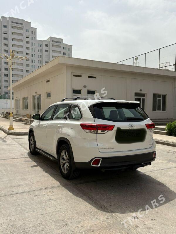 Toyota Highlander 2017 - 410 000 TMT - Мары - img 5