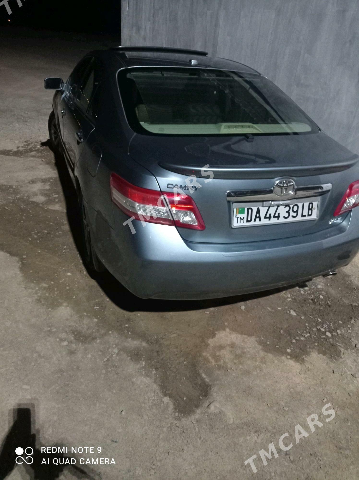 Toyota Camry 2010 - 208 000 TMT - Койтендаг - img 5