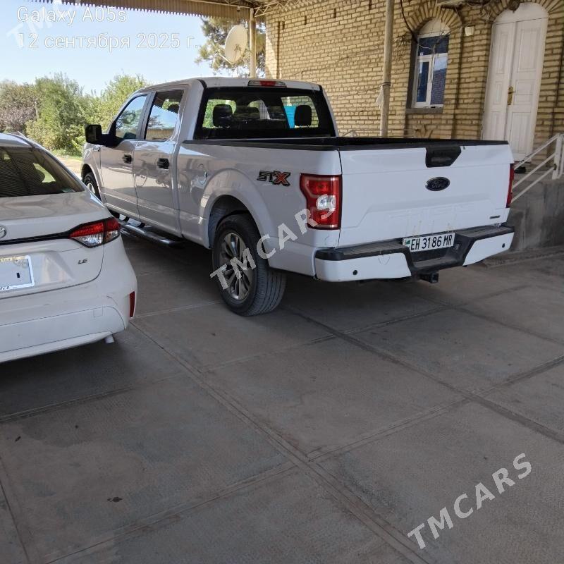 Ford F-150 2020 - 320 000 TMT - Baýramaly - img 4