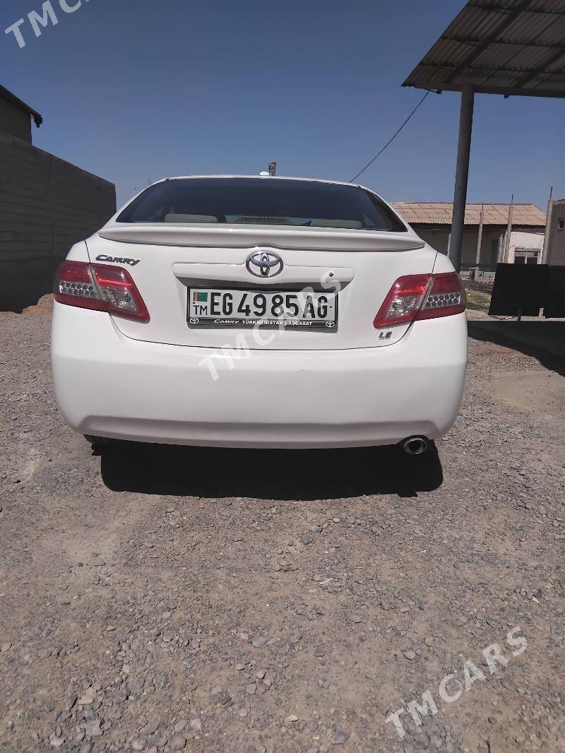 Toyota Camry 2010 - 185 000 TMT - Garadamak - img 3