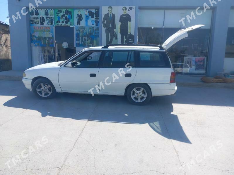 Opel Astra 1995 - 45 000 TMT - Бахарден - img 4