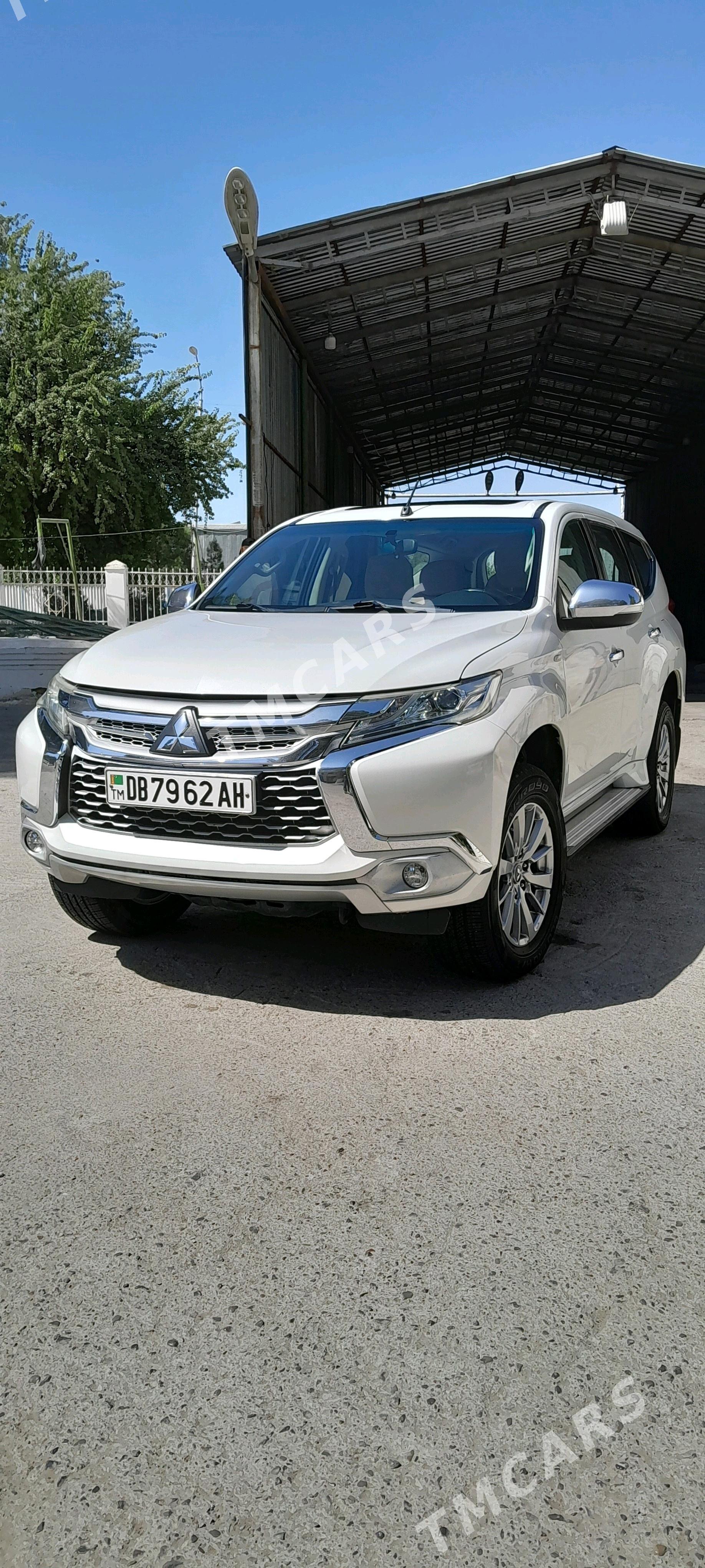 Mitsubishi Montero Sport 2019 - 365 000 TMT - Bäherden - img 2
