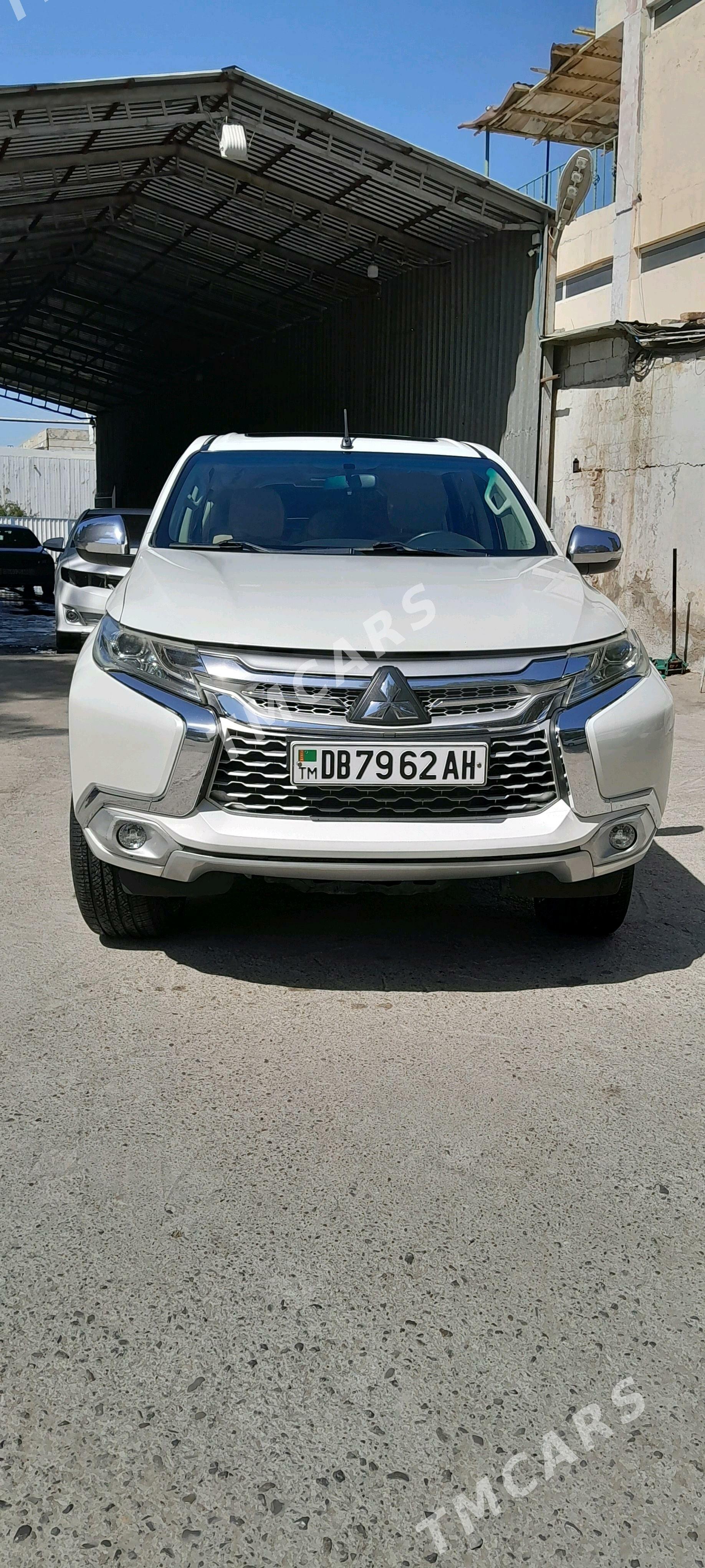 Mitsubishi Montero Sport 2019 - 365 000 TMT - Bäherden - img 6