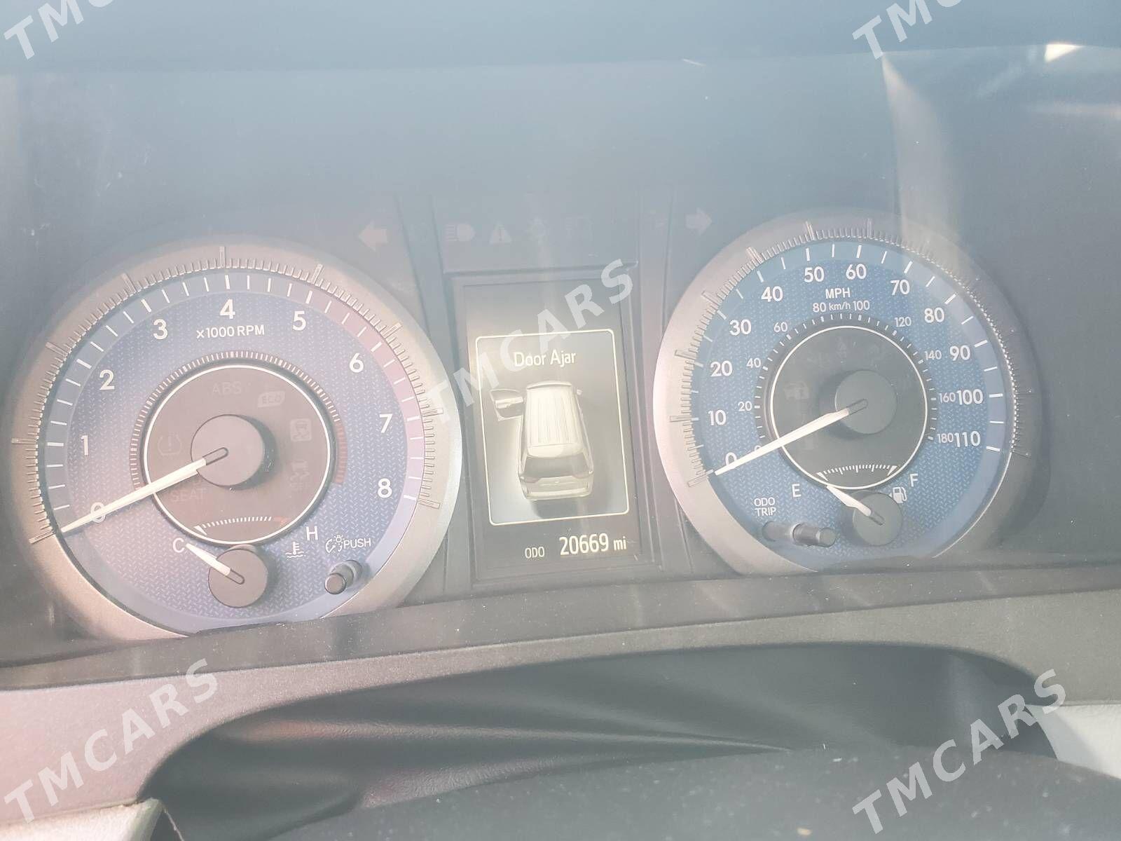 Toyota Sienna 2020 - 440 000 TMT - Ашхабад - img 5