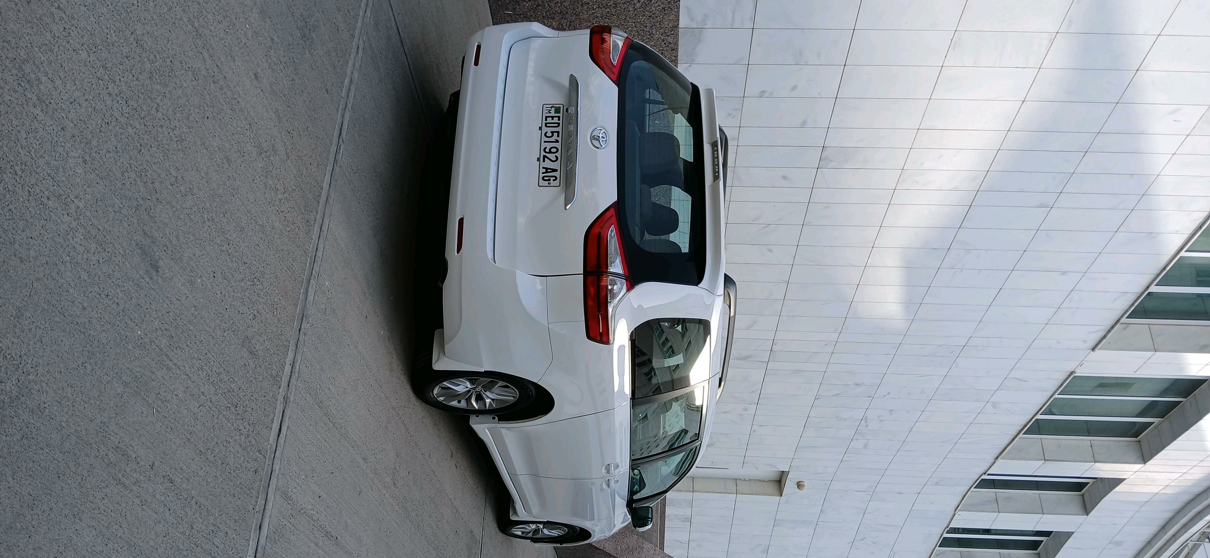 Toyota Sienna 2018 - 390 000 TMT - Podwoýski köç. (Bitarap Türkmenistan şaýoly) - img 5